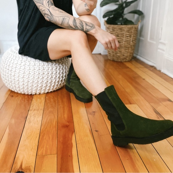 STAUD Shoes - STAUD Palamino Chelsea Boot in Olive Green Suede 36 S219